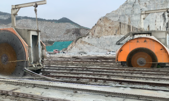 The Application and Process of Disc Saw Mining Machines in Marble Quarrying