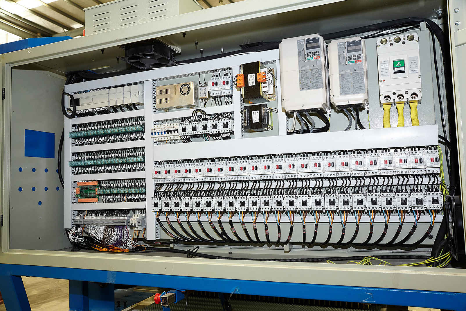 ShuiNan Polishing Machine electrical control system showcasing high-tech components for smooth functioning