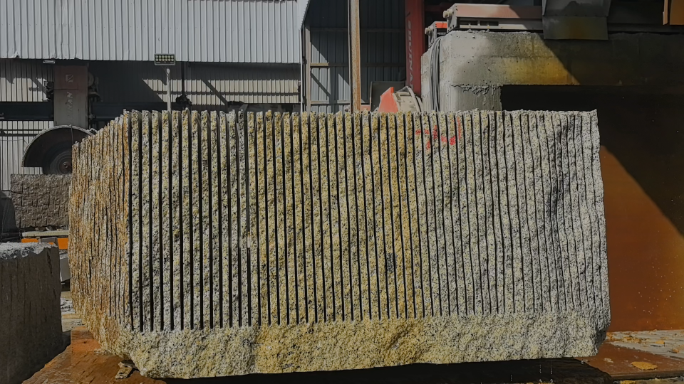 High precision flat stone slabs cut by Shuinan multi-blade block cutter